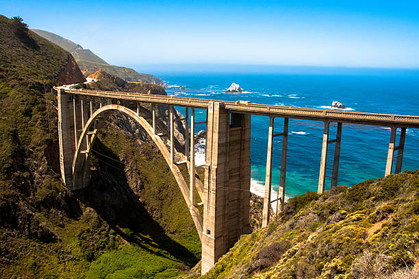 puente bixby, autopista #1 big sur - california ee.uu. - bixby bridge fotografías e imágenes de stock