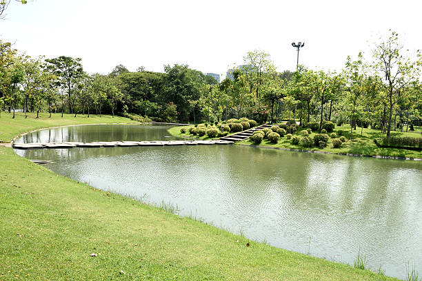 istock Queen 's Sirikit Public Garden 609723608