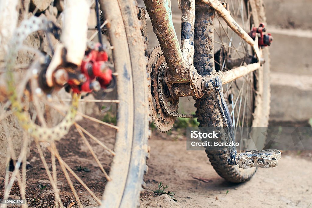 Dirty Fahrrad - Lizenzfrei Schmutzig Stock-Foto