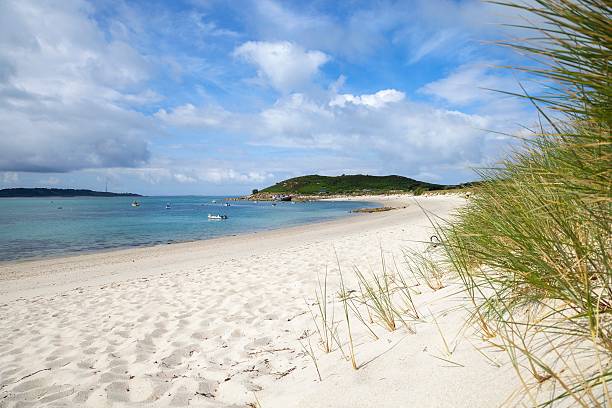 higher town bay, st. martin's, ilhas de scilly, inglaterra - beach atlantic ocean cornwall england sea - fotografias e filmes do acervo