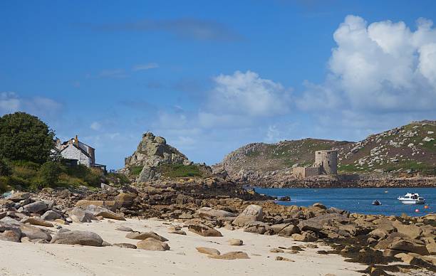 Cromwells Castle from Bryher, Isles of Scilly, England Cromwells Castle from Bryher, Isles of Scilly, England. tresco stock pictures, royalty-free photos & images