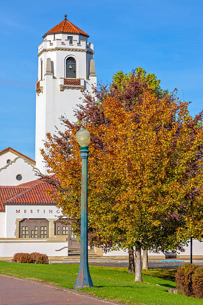 istock Iconic depot in Boise Idaho with fall trees 609923536