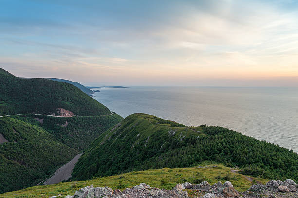 istock Skyline Trail look-off at dusk 609935050