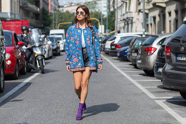 negin mirsalehi partecipa alla sfilata etro durante la milano fashion week - street style foto e immagini stock