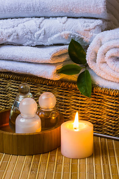 istock Spa with towels and candle 609952716