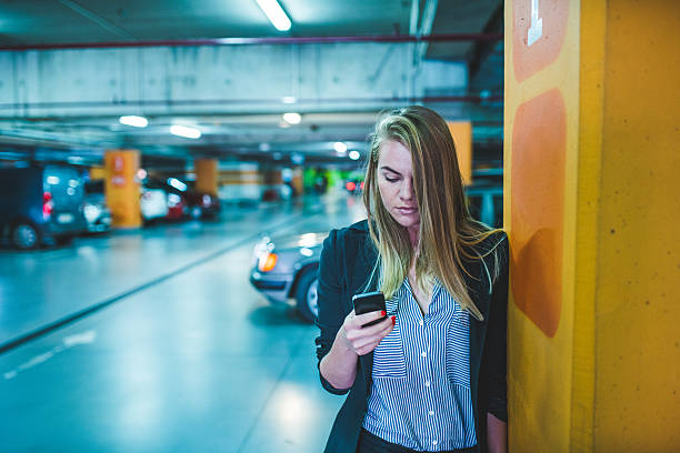 istock Business woman 610437158