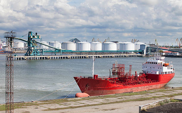 istock Ship docked in the port 610452488