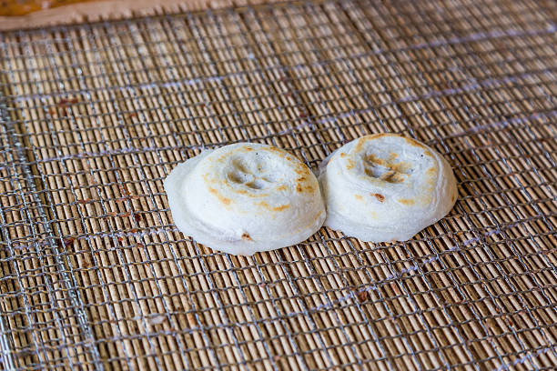 newly cooked traditional umegae mochi in dazaifu temmangu shrine newly cooked traditional umegae mochi in dazaifu temmangu shrine, fuguoka. michael owen stock pictures, royalty-free photos & images