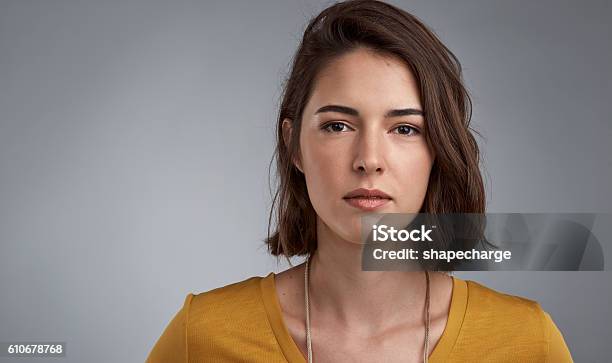 Photo libre de droit de Certains Moments Appel À La Gravité banque d'images et plus d'images libres de droit de Femmes - Femmes, Une seule femme, Visage