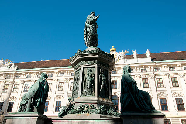 istock Kaiser Franz Denkmal Monument - Vienna - Austria 610679124