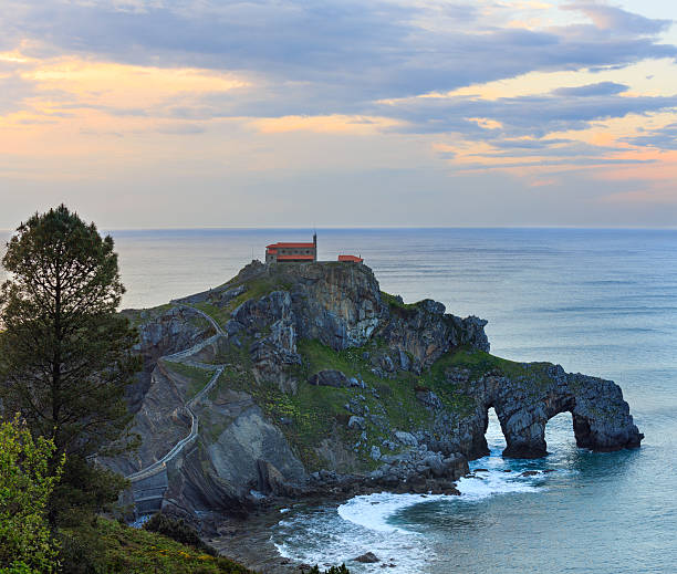 Doniene Gaztelugatxeko hermitage, Spain.