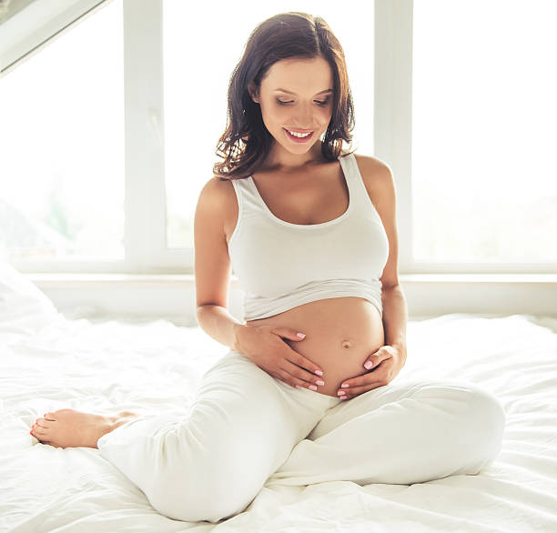 istock Beautiful pregnant woman 610752708
