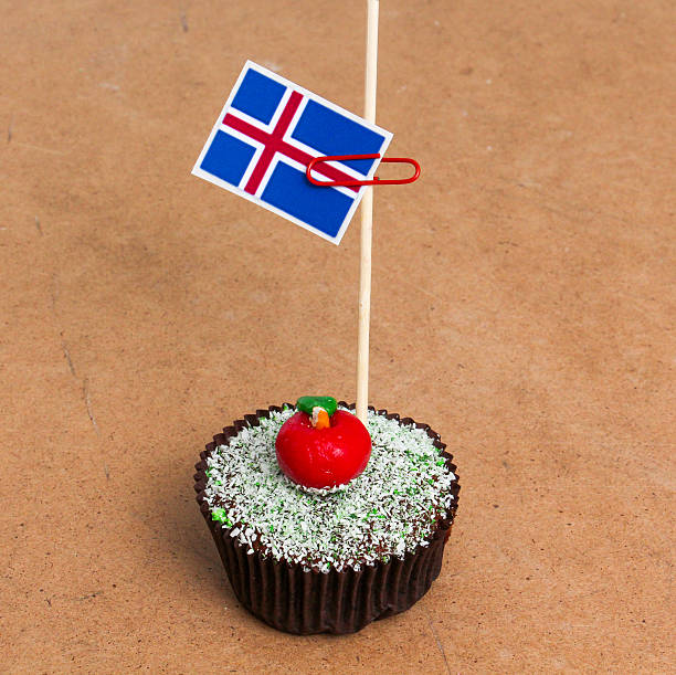 istock flag of iceland on a cupcake 610761808