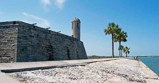 istock Walls of an old fort 610772282