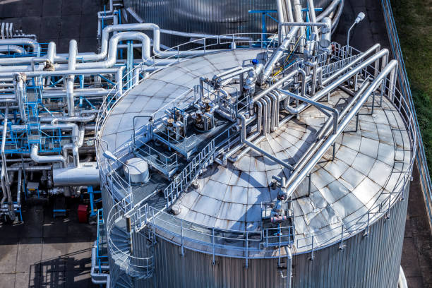 istock Steel pipelines in the Refinery 610847976