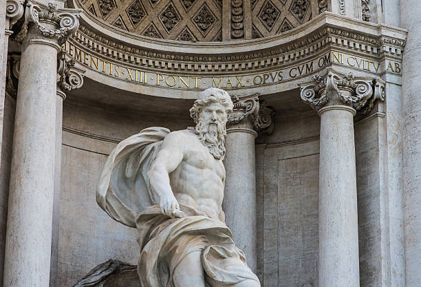 dettaglio della fontana di trevi, roma, italia - vogue 40th foto e immagini stock