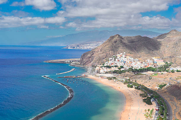 istock Las Teresitas beach, Tenerife 610858634