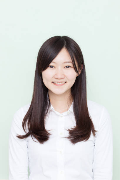 istock Japanese woman smiling 610880070