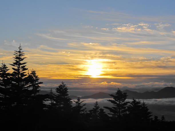 istock View of Sunrise from Mount Ontake-san 610882002