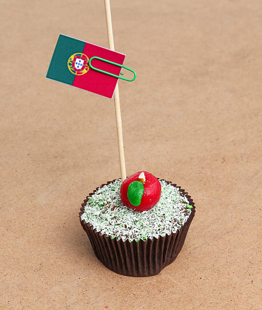 istock Flag of portugal on cupcake 610944080