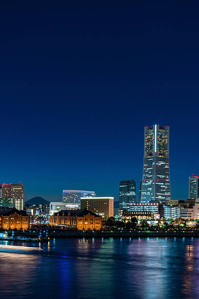 istock Yokohama Minato Mirai Nightscape 610946534