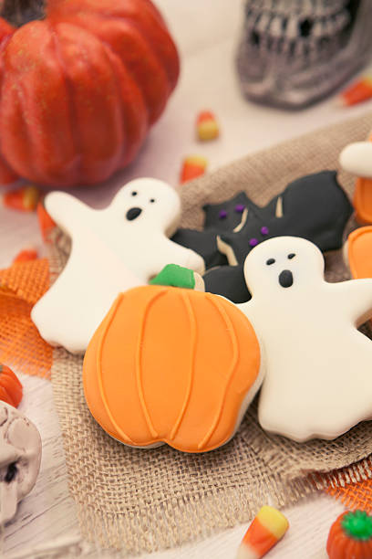 istock Halloween cookies toned 610947124