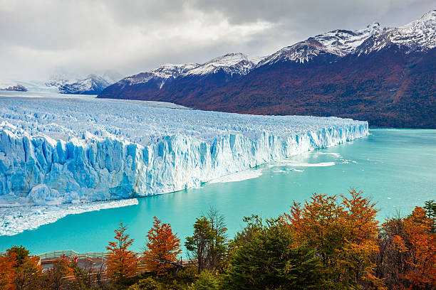 die perito moreno-gletscher - andes stock-fotos und bilder