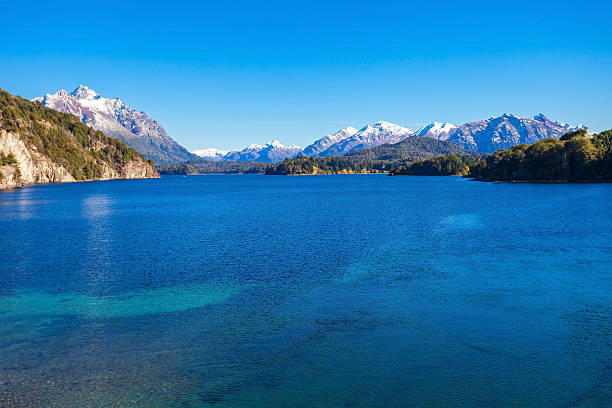 paisaje bariloche en argentina - bariloche lagos patagonia number 7 fotografías e imágenes de stock