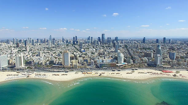 skyline von tel aviv - luftbild - israel stock-fotos und bilder