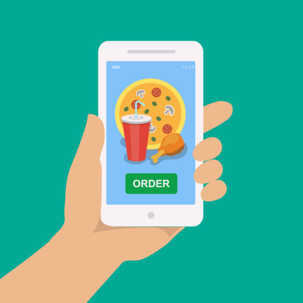 ilustrações, clipart, desenhos animados e ícones de smartphone de mão segurando com pizza, cola e frango - buy now