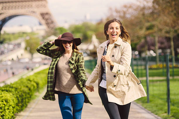 istock Friends running in Paris 611072124