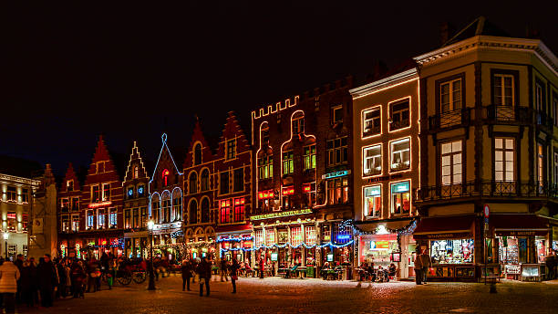 istock Medieval style buildings at night in Bruge 611077832