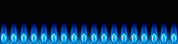 крышка для продажи промышленных газов. - blue gas flame стоковые фото и изображения