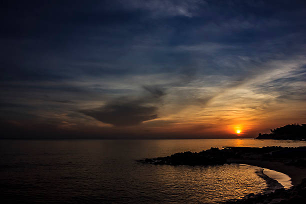 istock Beautiful sunrise from the sea 611094996