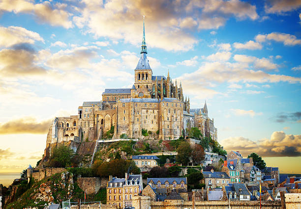 mount of mont saint michel, france - normandiya stok fotoğraflar ve resimler