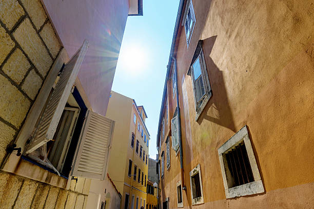 istock Residential side street 611175154