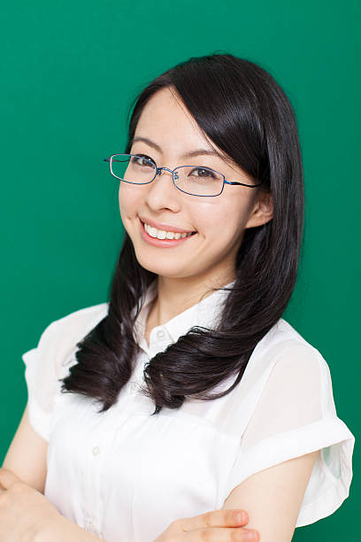 istock Japanese woman wearing glasses 611175190