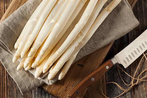 istock Raw Organic White Asparagus Spears 611187678
