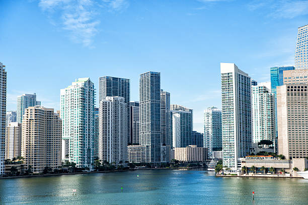 istock Seascape with skyscrapers in Bayside 611197476
