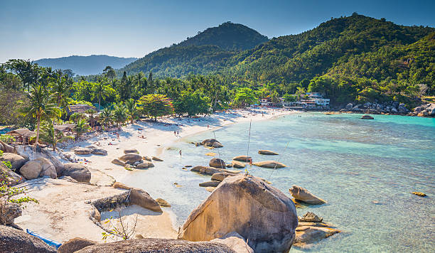 stříbrná pláž, crystal beach výhled na pláž na ostrově koh samui - ko samui - stock snímky, obrázky a fotky