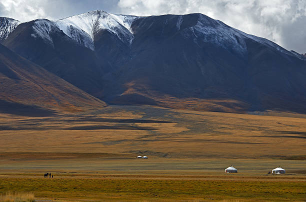 Central-Asian landscape Central-Asian landscape, Mongolia altai mountains photos stock pictures, royalty-free photos & images