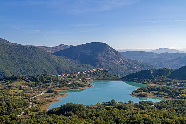 istock Lake Castel San Vincenzo 611300412