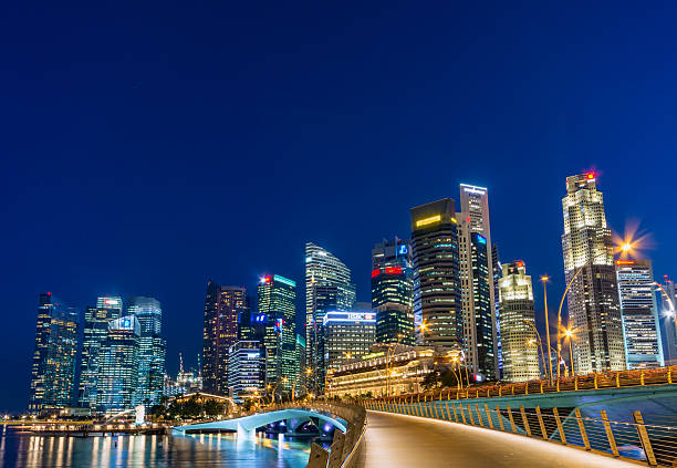 istock Singapore's financial district and bay area 611320634