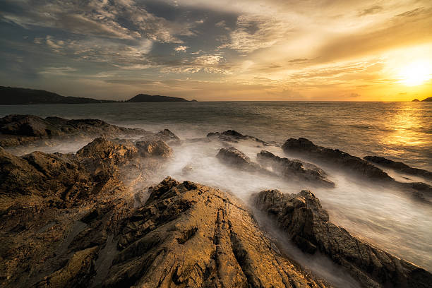 wrzące morze - multiple exposure long sea water zdjęcia i obrazy z banku zdjęć