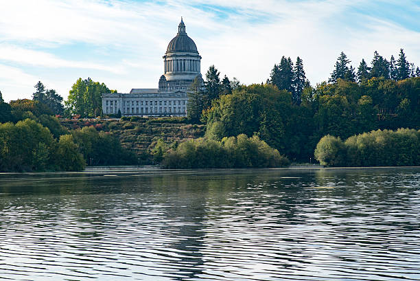 capitol lake olympia, washington - olympia washington fotografías e imágenes de stock