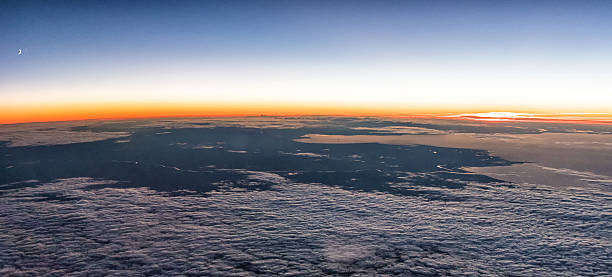 istock Sunrise at 35,000 611335008