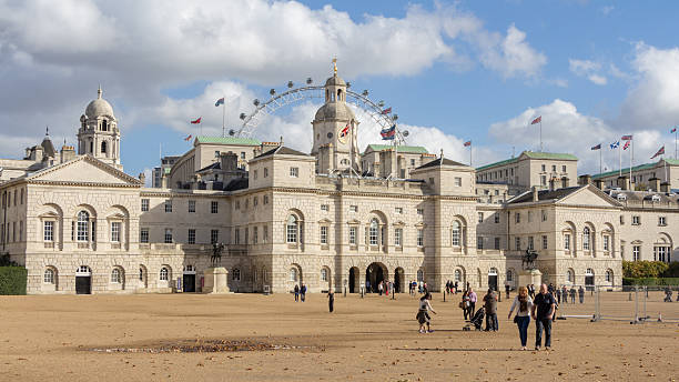 le household cavalry museum à londres, en angleterre. - household cavalry photos et images de collection