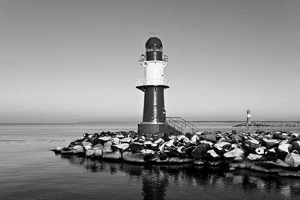 istock The mole in Warnemuende (Germany) in Winter 611592838