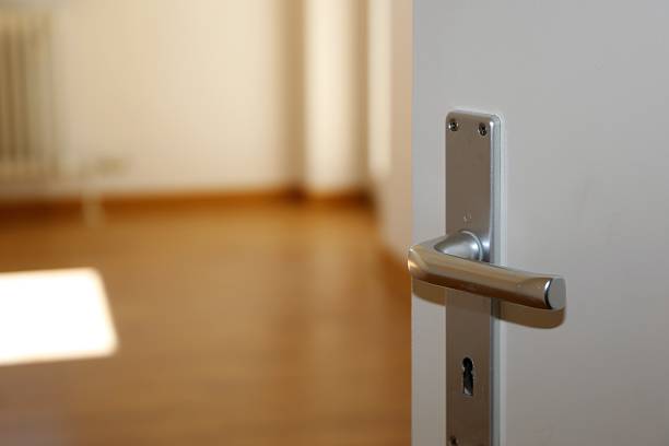 istock Empty apartment with wooded floor 611592856