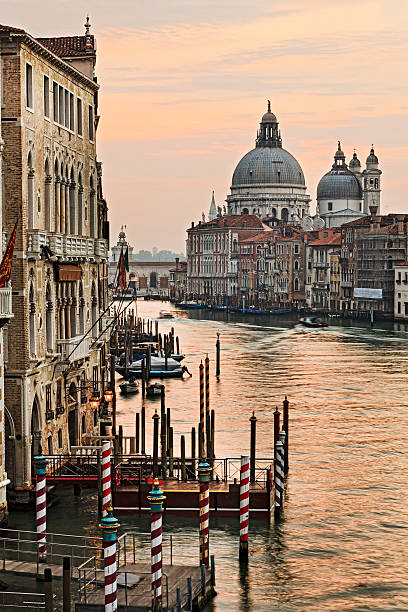 istock Venice Academia Maria Vert Rise 611744114